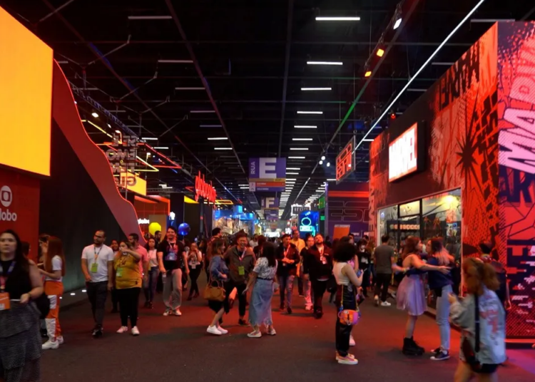 Jenna Ortega e Noah Certino esão confirmados na Comic Con Experience - São Paulo 2023