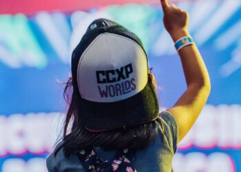 O tercceiro e penúltimo dia de CCXP23 foi marcado por muito conteúdo para os Otakus, muito calor e público intenso! Confira a matéria completa.