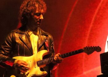 Albert Hammond Jr. lança o Melodies On Hiatus sem inovar | Crítica