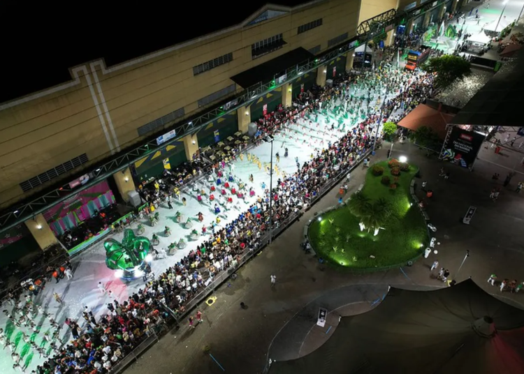 Dia Nacional do Samba terá, a partir de hoje, mini desfiles com escolas do Grupo Especial, no RJ