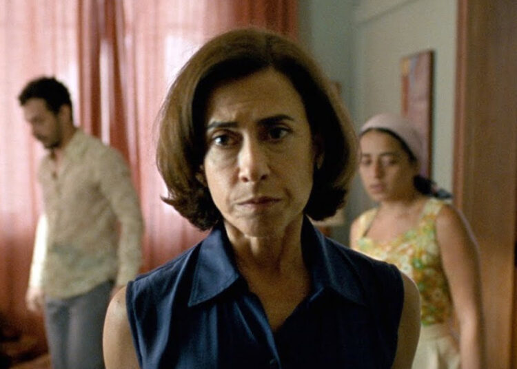 Fernanda Torres foi indicada ao Globo de Ouro e quem comemora somos nós