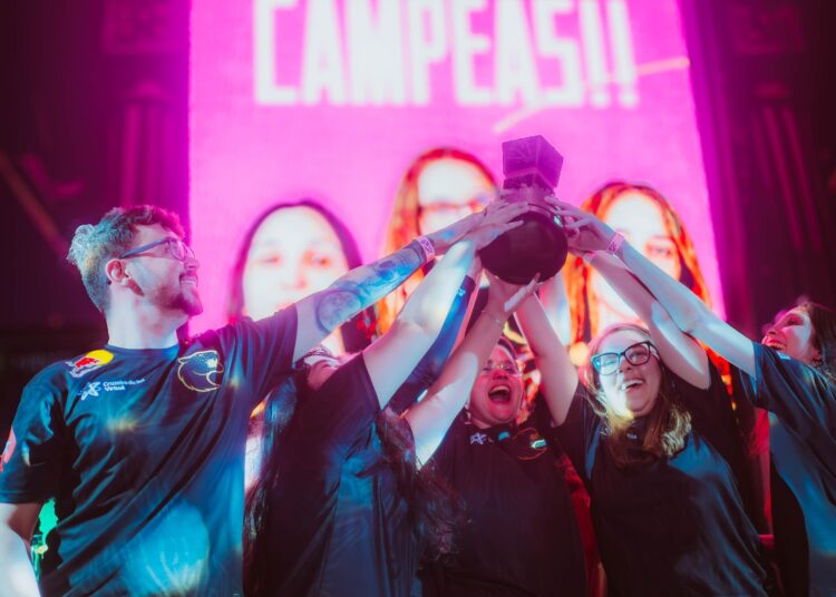 Em uma final disputadíssima, a FURIA Fem superou o time Imperial por 2 a 1 e garantiu o título do Rainhas do Clutch 2024. Confira!