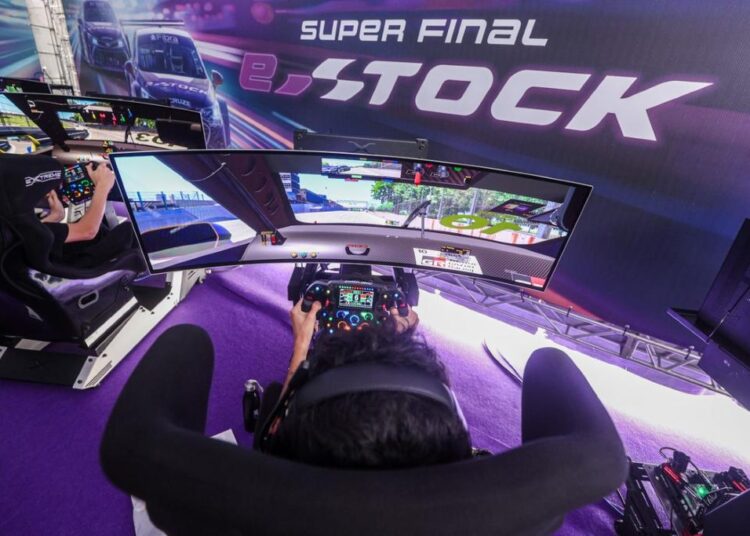 e-Stock 2025: Começa o Campeonato que Leva do Simulador à Pista Real