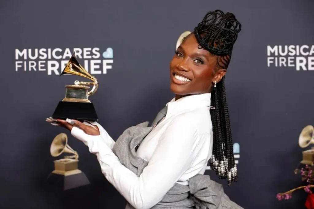 Doechii é uma das atrações mais aguardadas do Lollapalooza Brasil 2026 e promete um show explosivo no Autódromo de Interlagos, com hits, possível setlist e surpresas no palco.