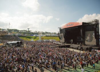 Festival anuncia datas do Lollapalooza Brasil 2027 e inicia vendas antecipadas com LollaLovers Ingresso garante acesso aos três dias e aumenta expectativa após edição de 2026