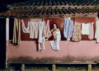 Anitta lança clipe de Desgraça e abre era EQUILIBRIVM