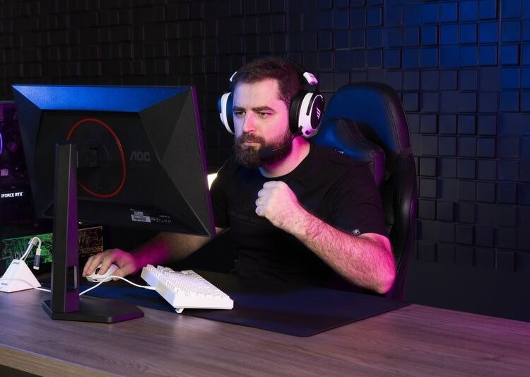 FalleN e AGON by AOC: O Professor agora é embaixador da marca