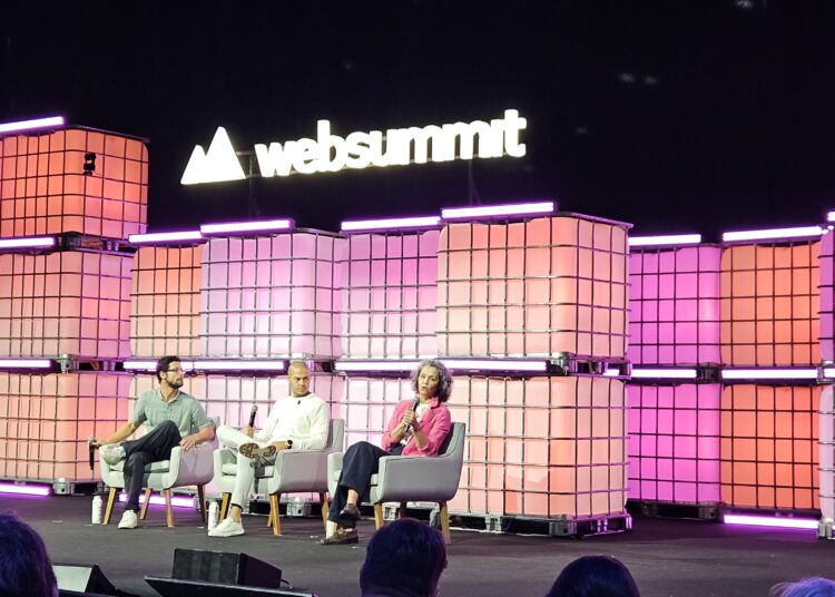 Web Summit Rio | Podcasts superam o áudio e crescem como multimídia